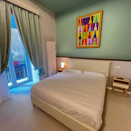 Bed & Breakfast Spaccanapoli 56 Экстерьер фото