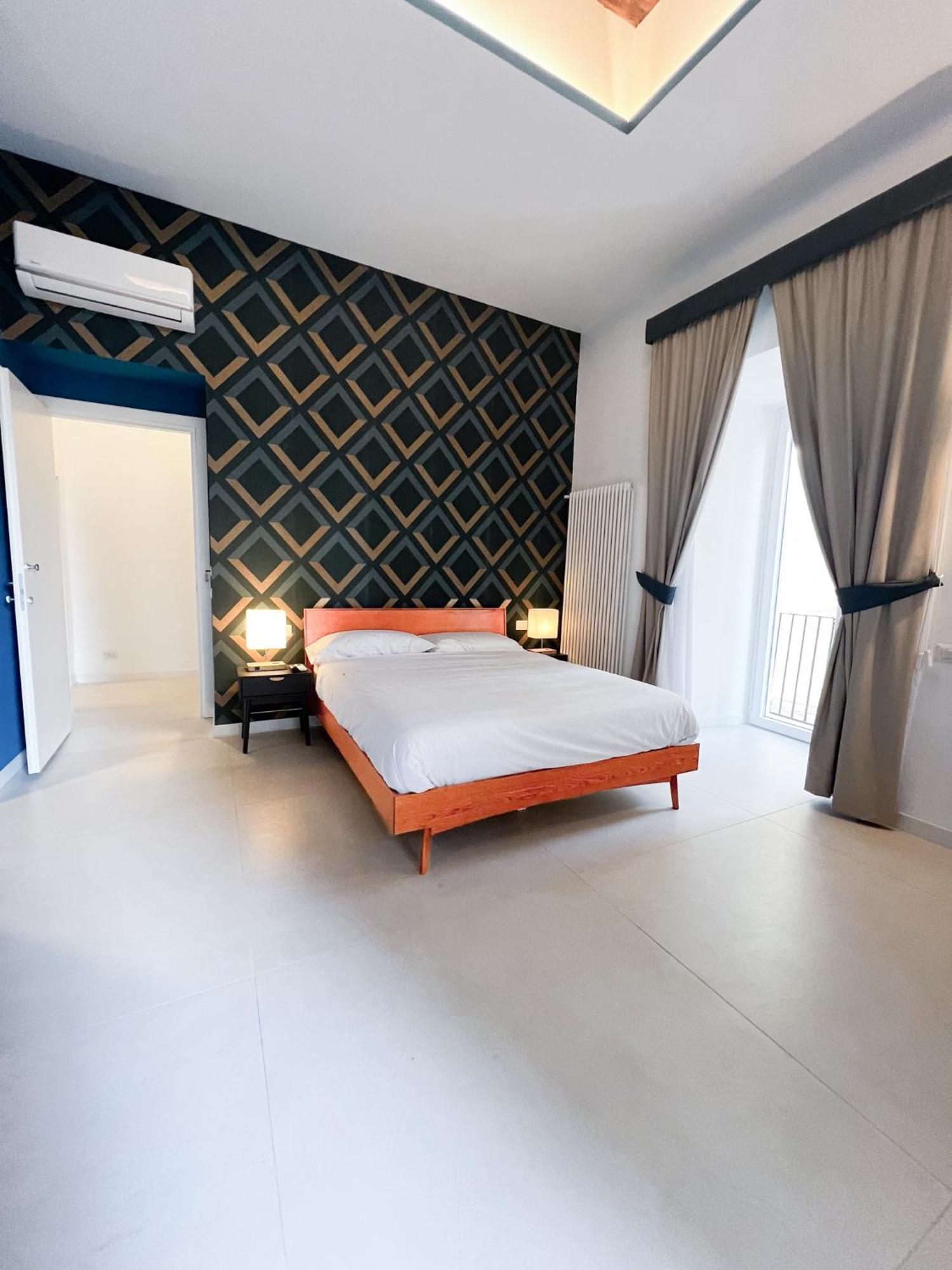 Bed & Breakfast Spaccanapoli 56 Экстерьер фото
