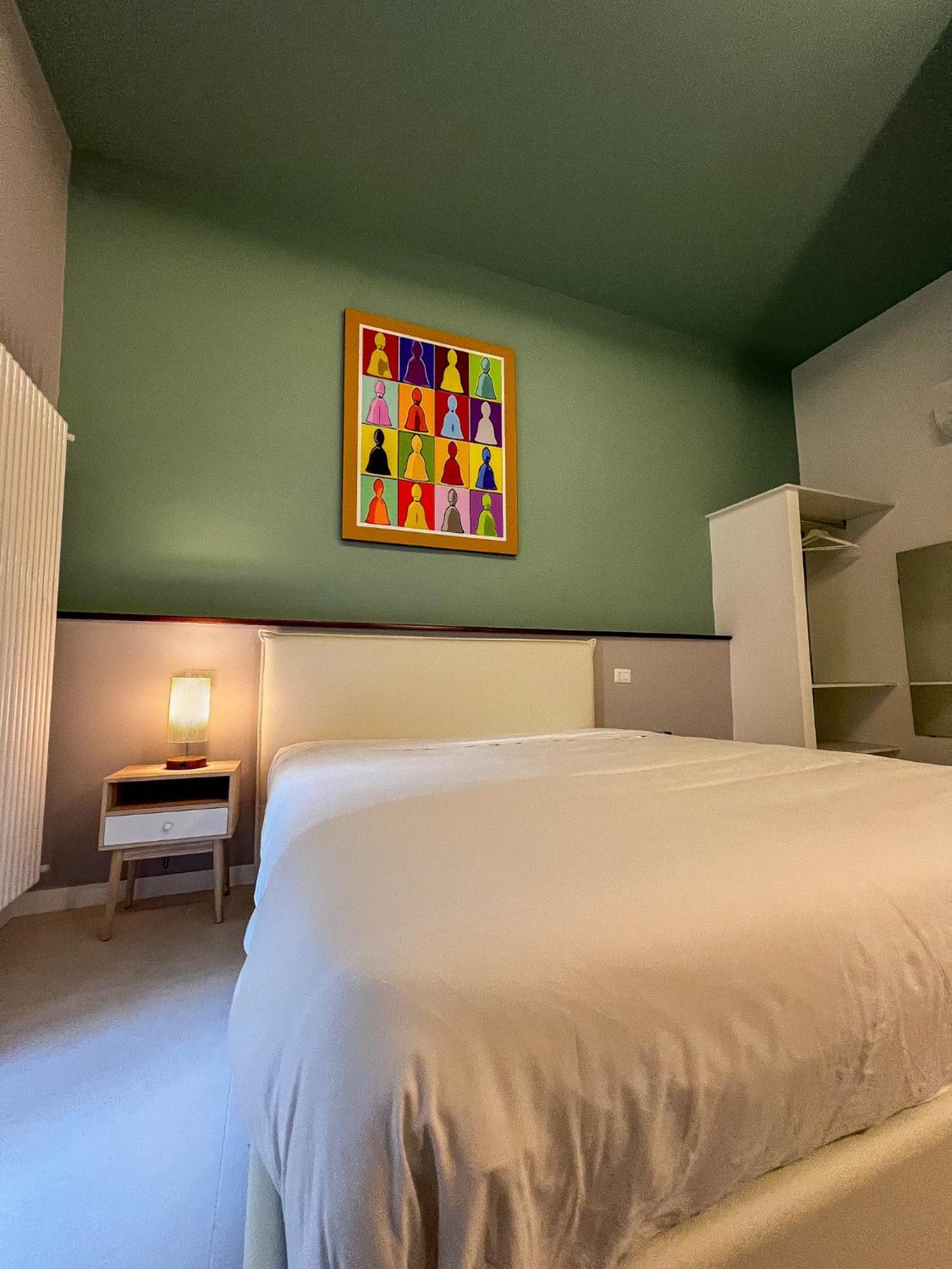 Bed & Breakfast Spaccanapoli 56 Экстерьер фото